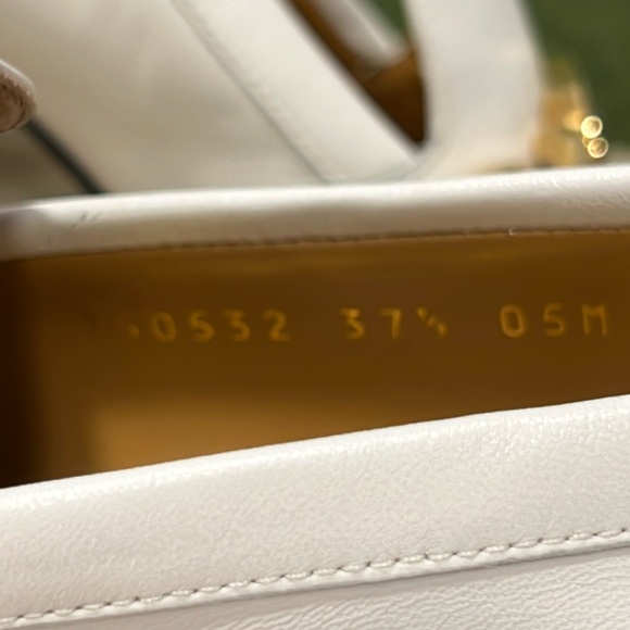 Authentic Gucci Shoes - Picture 8 of 15